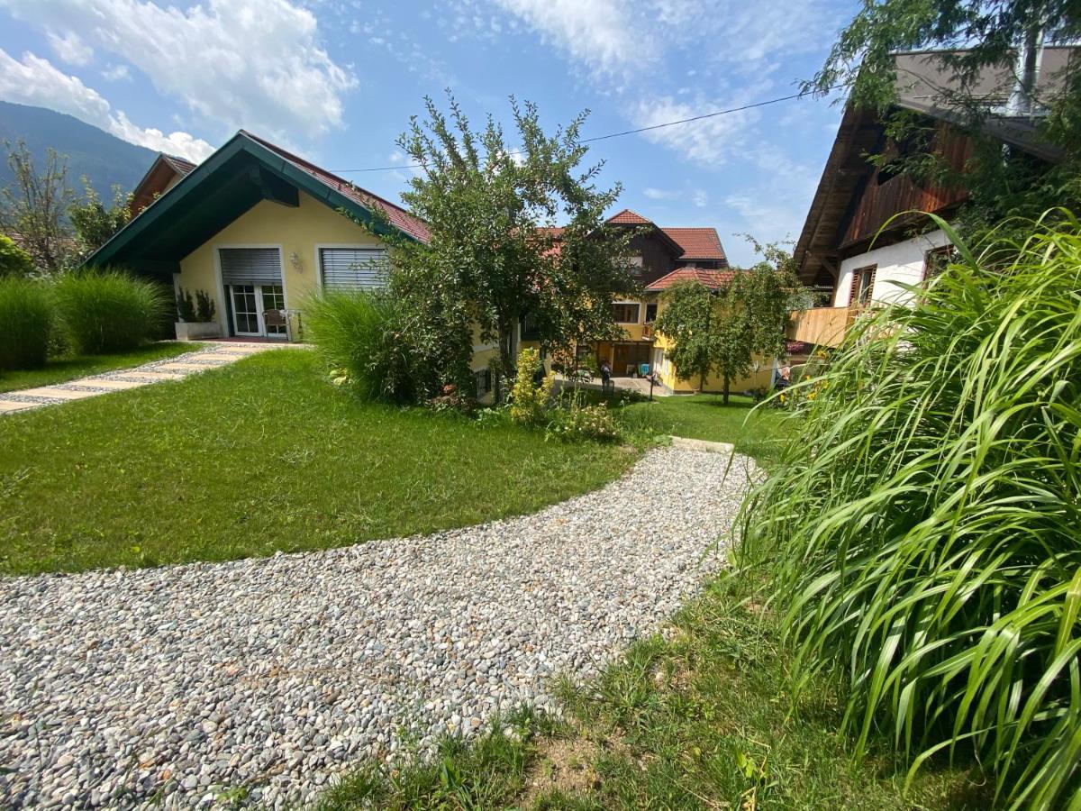 Apartments Edelweiss & Enzian - Gaestehaus Zum Fuchs Hermagor-Pressegger See Exterior foto